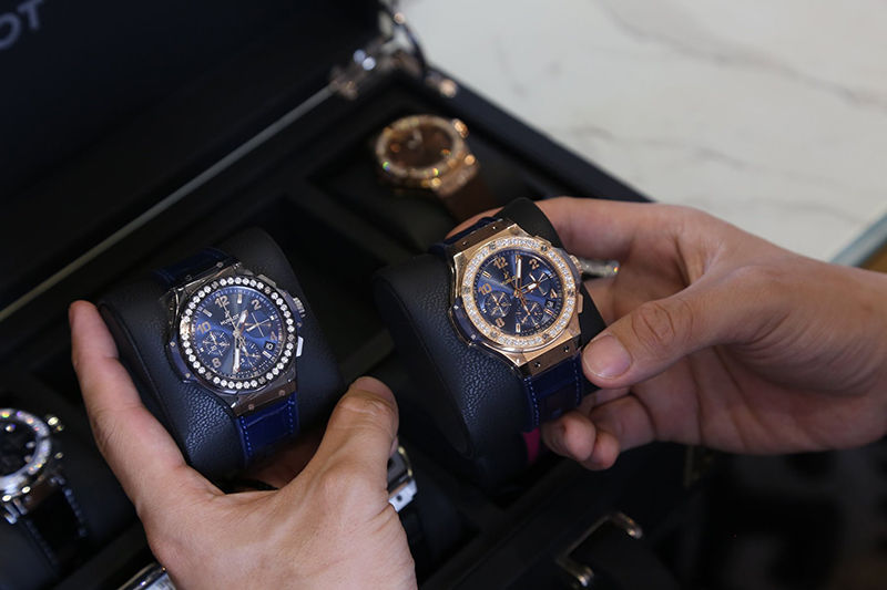 Mua đồng hồ Hublot chính hãng ở đâu