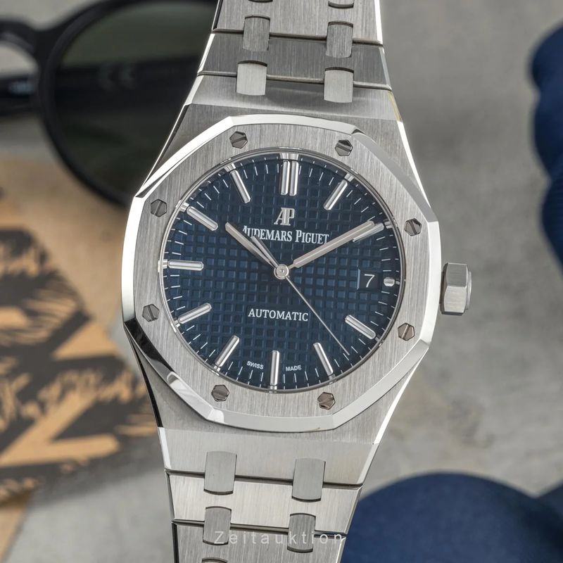 Thu mua đồng hồ Audemars Piguet cũ: Những điều cần biết trước khi bán để không bị ép giá