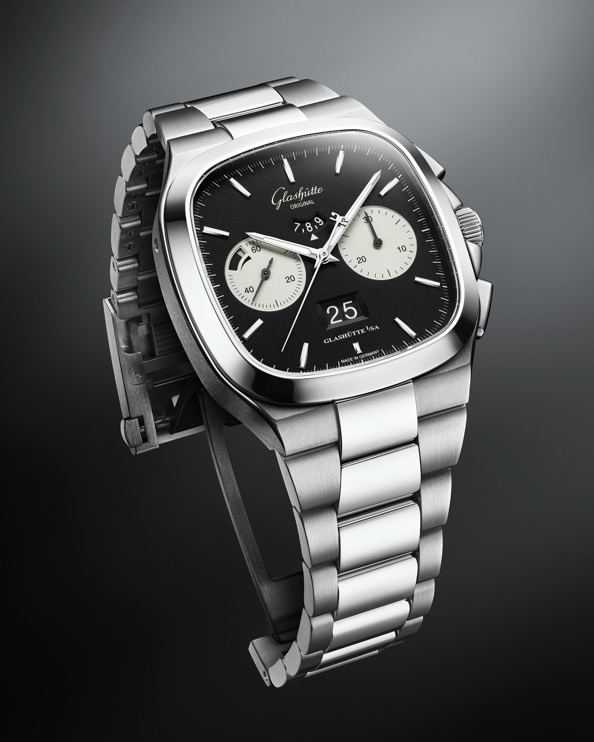Glashütte Original Seventies Chronograph XV: Tông màu đen và bạc cho phiên bản giới hạn khu vực