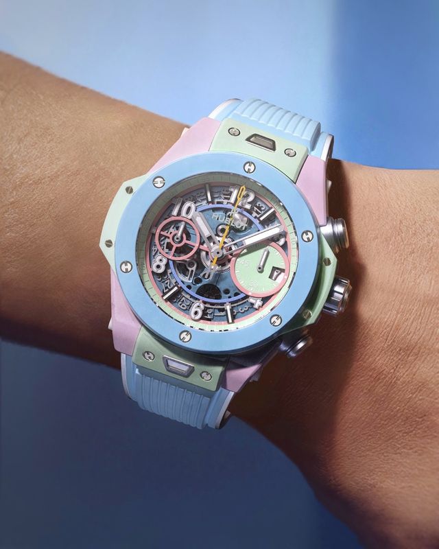 Hublot tô điểm mùa hè năm 2026 với những phiên bản gốm sứ pastel Big Bang mới 3 Hublot tô điểm mùa hè năm 2026 với những phiên bản gốm sứ pastel Big Bang mới