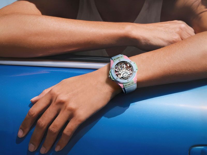Hublot tô điểm mùa hè năm 2026 với những phiên bản gốm sứ pastel Big Bang mới 4 Hublot tô điểm mùa hè năm 2026 với những phiên bản gốm sứ pastel Big Bang mới