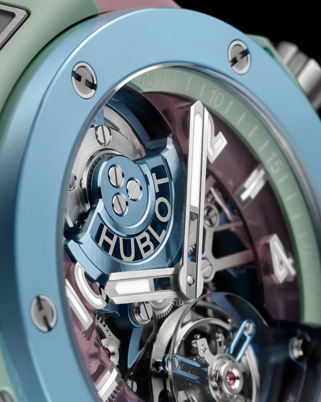 Hublot tô điểm mùa hè năm 2026 với những phiên bản gốm sứ pastel Big Bang mới 5 Hublot tô điểm mùa hè năm 2026 với những phiên bản gốm sứ pastel Big Bang mới