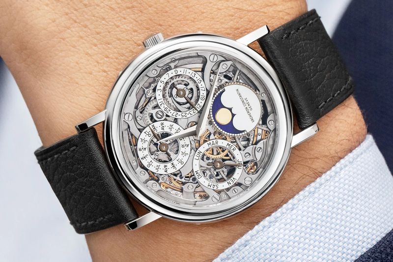 Thu mua đồng hồ Vacheron Constantin cũ giá cao – Định giá chuẩn theo thị trường 4 Thu mua đồng hồ Vacheron Constantin cũ giá cao – Định giá chuẩn theo thị trường