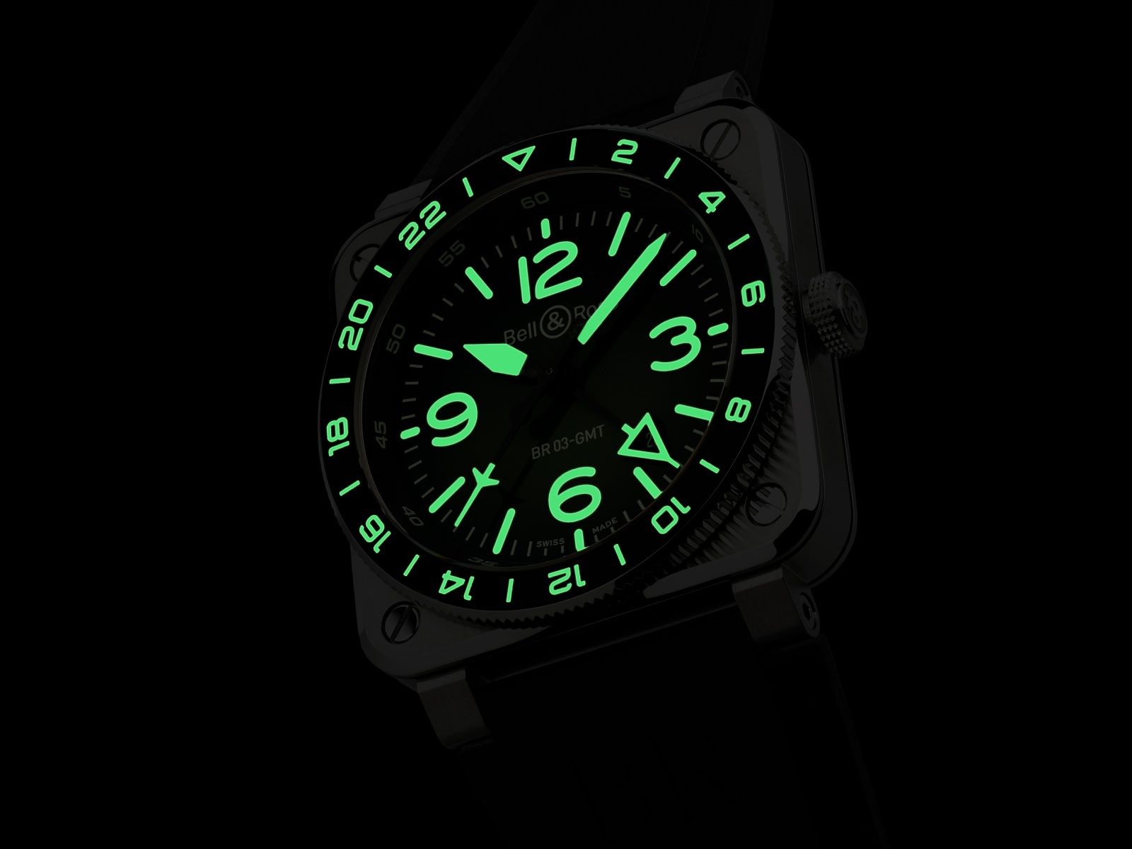 Bell & Ross BR-03 GMT Green Lum lấy cảm hứng từ Cực quang phương Bắc
