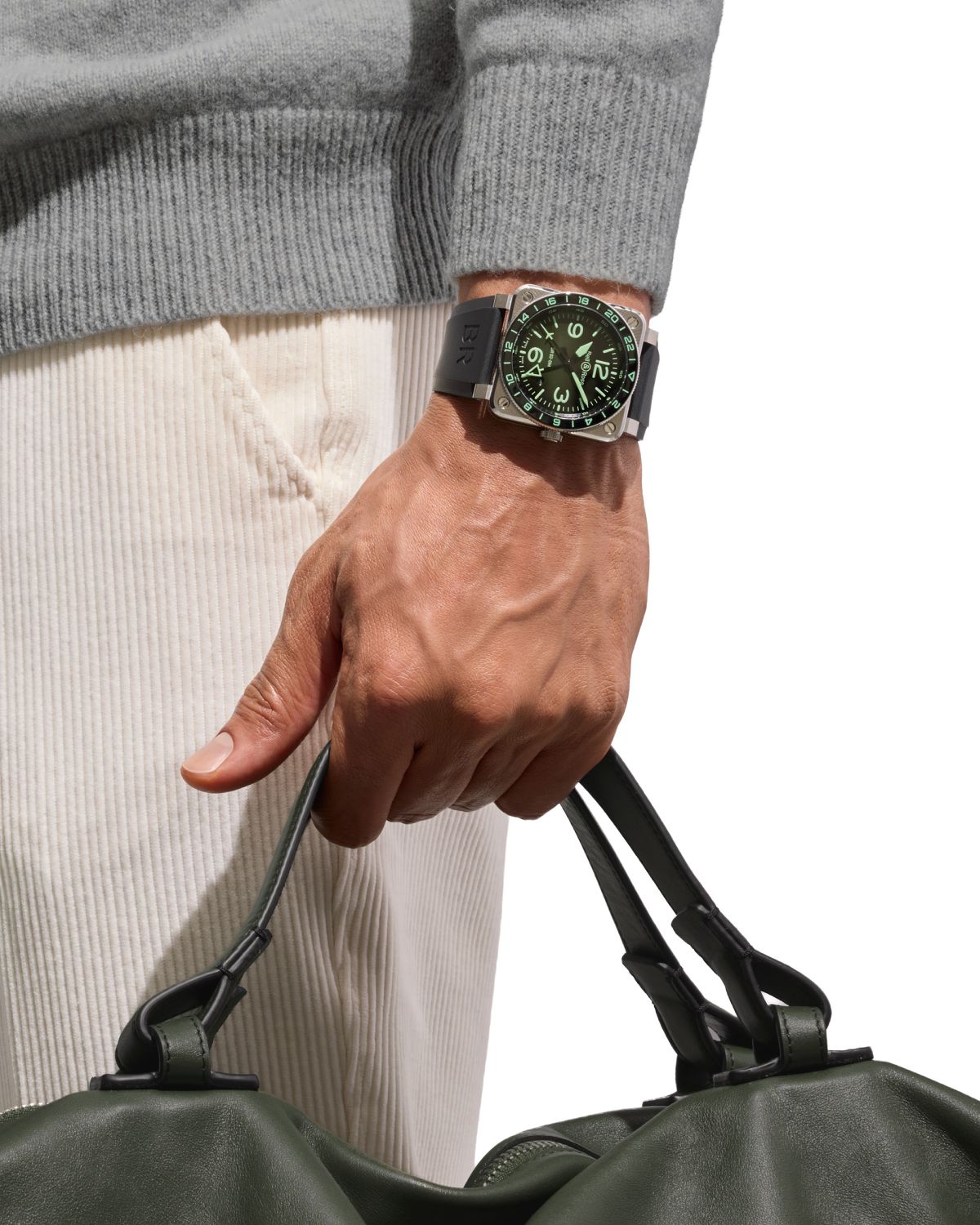 Bell & Ross BR-03 GMT Green Lum lấy cảm hứng từ Cực quang phương Bắc