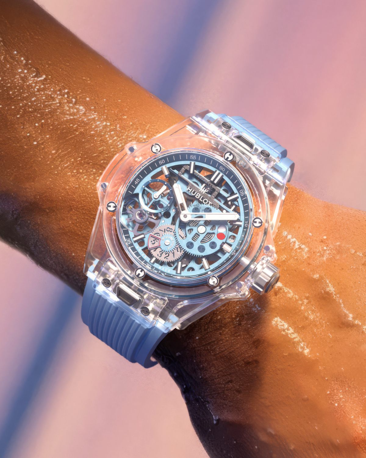 Hublot Big Bang Sapphire Sky Blue với vỏ sapphire và bộ máy Meca-10
