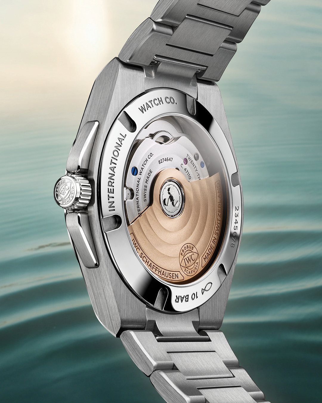 IWC ra mắt Ingenieur Automatic 35 IW324902 với mặt số "Pool" mới