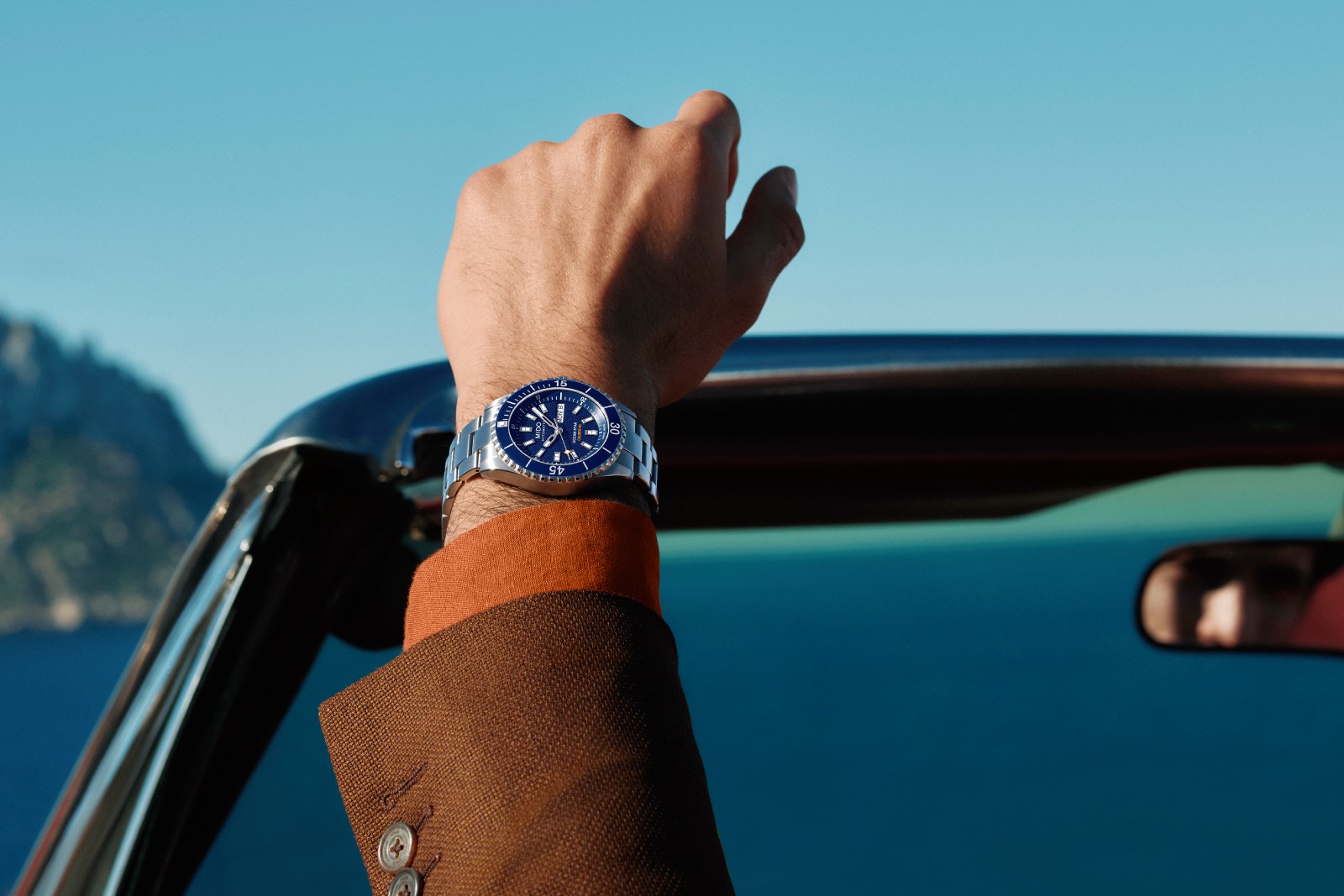 Mido Ocean Star 200 41 mm ra mắt mặt số xanh mới