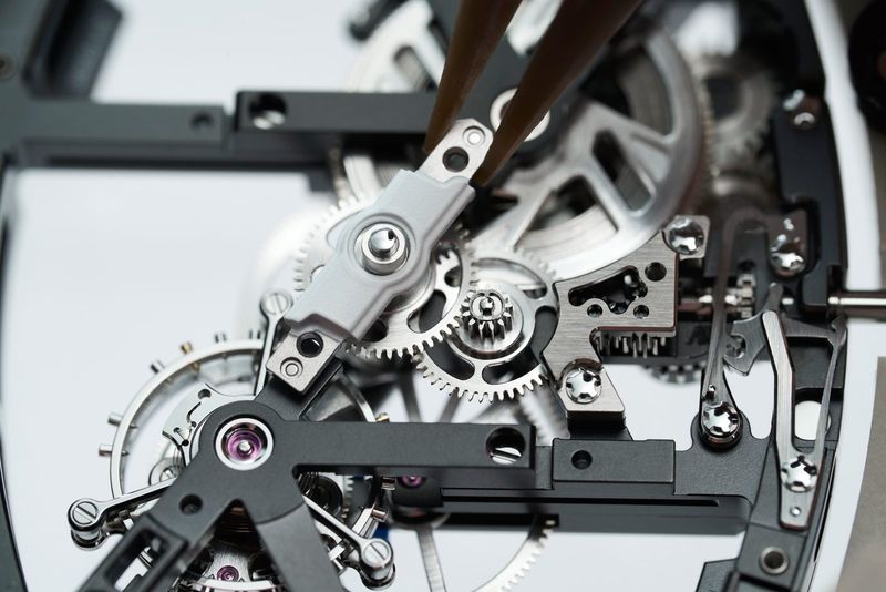 Richard Mille RM 64-01 Tourbillon Colnago tôn vinh tinh hoa kỹ thuật xe đạp Ý