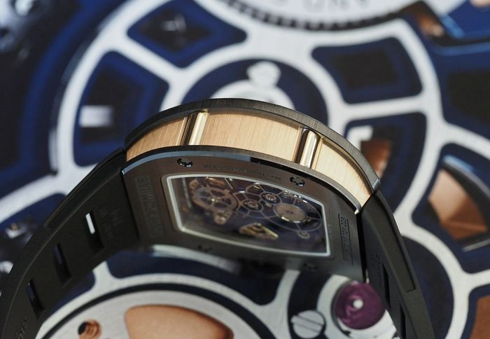 Trên tay Richard Mille RM 17-02 Manual Winding Tourbillon