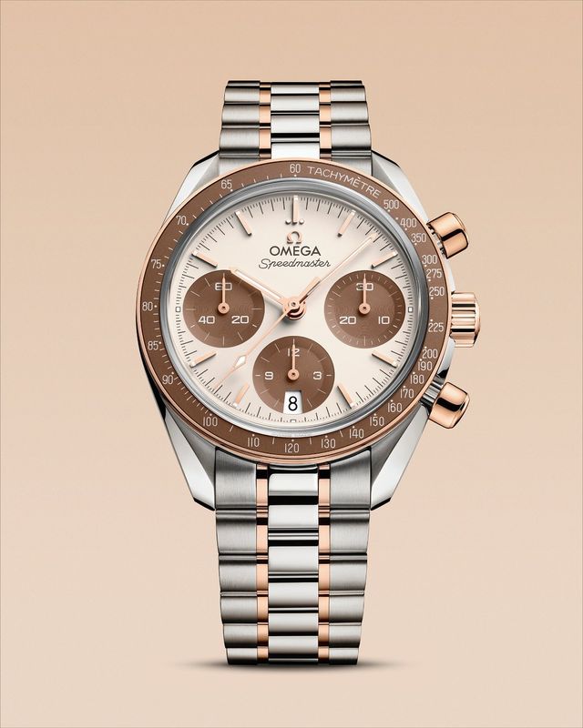 Omega Speedmaster 38 mm tiệm cận DNA kinh điển của Moonwatch