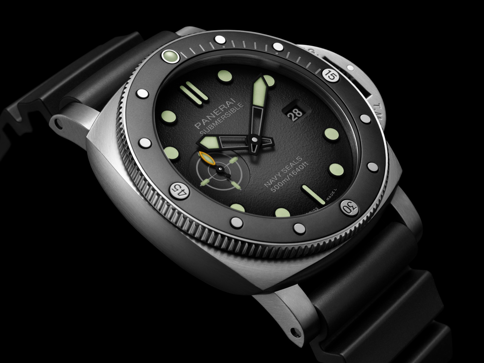 # Panerai giới thiệu Submersible Navy SEALs PAM01738