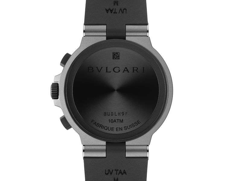 Bulgari Titanio GMT và Titanio Chronograph: Sự kết hợp giữa titanium và cao su đen