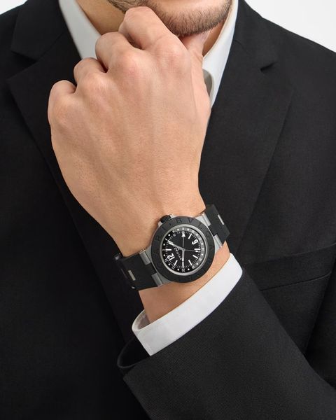 Bulgari Titanio GMT và Titanio Chronograph: Sự kết hợp giữa titanium và cao su đen
