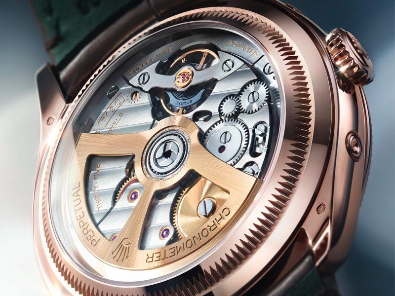 Rolex Perpetual Padellone mang lịch hoàn chỉnh tức thời đến với bộ sưu tập
