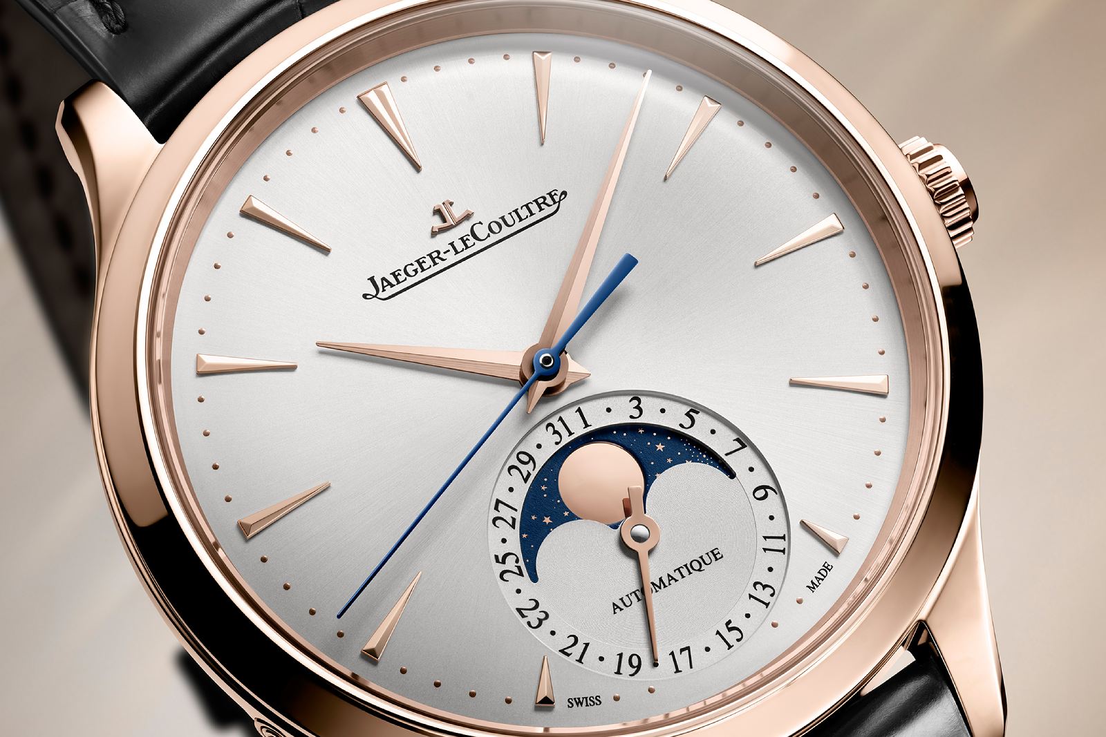 Jaeger-LeCoultre Master Ultra Thin Moon: Phiên bản mới với vỏ vàng hồng 18K đường kính 36 mm